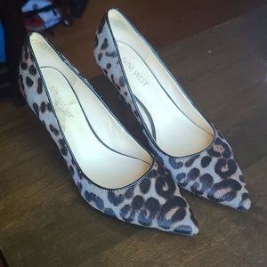 Nine west vintage printed heels